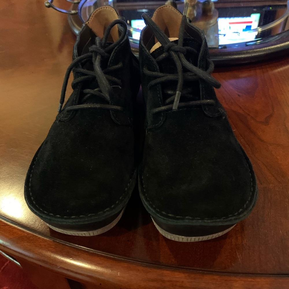 Clarks Women's black Janey Lynn sz 8 1/2 suede